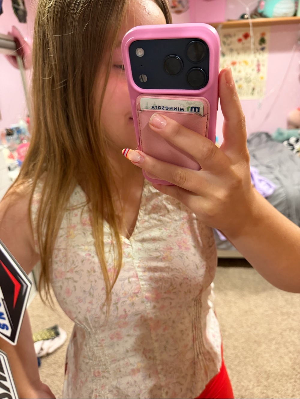 Old Navy Floral Button-Front Sleeveless Blouse in Cream and Pink